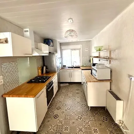 بيت للعطل House Ideally Located In *