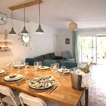 Maison Idéalement Située à *
